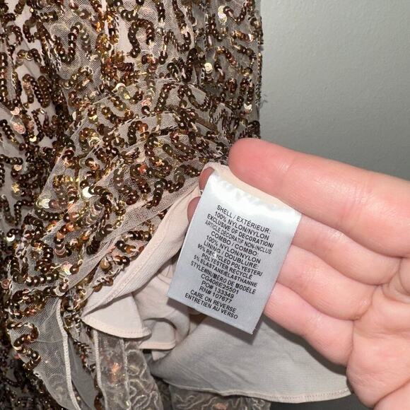 Alice + Olivia Zenon Cape Mini Dress Sequin-Embellished Rose Gold Size US 2 - Picture 8 of 10